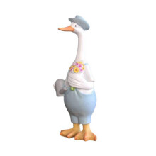 (A) Artificial Duck Ornaments Resin Garden Sculpture Animal Statue Couple Decoration Simulation Pond Landscape Crafts