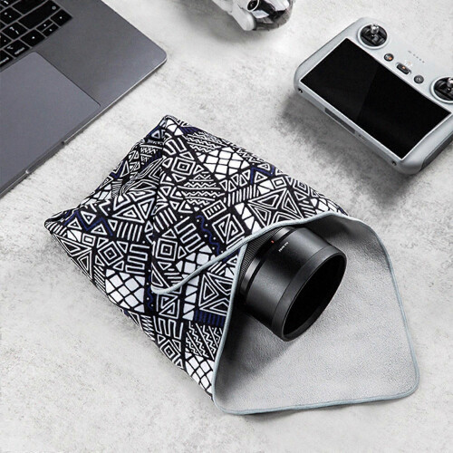 (Geeks) Adjustable Protective Cover Case DSLR Camera Wrap Cloth Self-adhesive Travel Pouch Foldable Magic Cloth 45x45cm 1