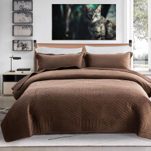 King Size Quilt Set Dark Coffee 3 Piece Soft Velvet Reversible Comforter Bedding Set for All Seasons