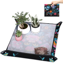 Waterproof Foldable Potting Mat with Raised Edges 39.4'x39.4' Retro Flower Design for Indoor Gardening and Plant Repotting