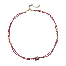 Unieke tweelaagse houten kralenketting, ideaal voor feesten en