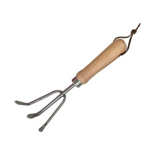 Ergonomic Stainless Steel Hand Weeder Tool with 3 Claw Garden Cultivator for Park Patio Driveway