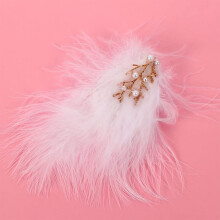 White Feather Pearl Hair Clip for Women, Elegant Bridal Hair Accessory with Realistic Pearls