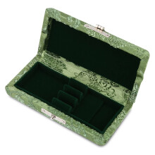 Wooden Oboe Reed Case for 3 Reeds, Silk Lined Compact Box for Travel and Reed Protection