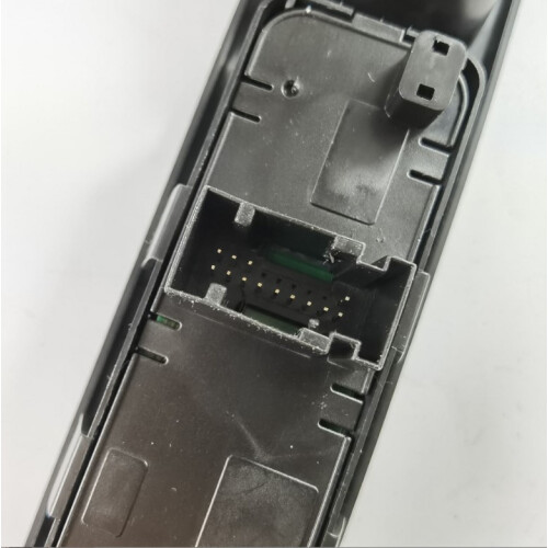 Peugeot 2-Door Lift Switch 2