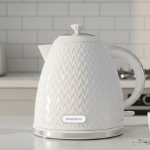 Daewoo Argyle 1.7L Zigzag Pattern Kettle with Removable Lid