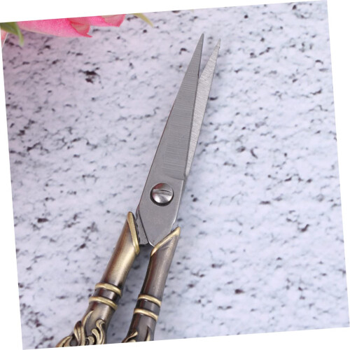 Antique Lily Pattern Embroidery Scissors with Precise Cutting Blades, Ergonomic Handle for Sewing Crafts 1