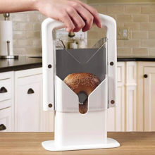 Cortador de bagels y rebanador de pan: herramientas de cocina esenciales para cortar sin esfuerzo.