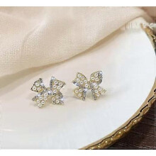 (Earrings R1528) Crystal Elk Earrings Women Christmas Deer Ear Stud Stylish Xmas Gift Girls
