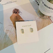 (Earrings R1284) Crystal Elk Earrings Women Christmas Deer Ear Stud Stylish Xmas Gift Girls