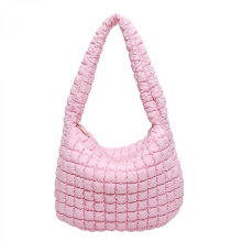 Elegante borsa trapuntata da portare sottobraccio, imbottita in morbida piuma, adatta sia per il lavoro che per il tempo libero, bianca/rosa.