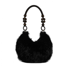 Elegante e morbida borsa a tracolla a forma di mezzaluna, soffice, capiente e casual, nera.