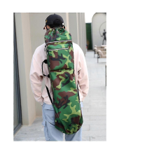 Skateboard bag, waterproof skateboard backpack with adjustable shoulder strap, suitable for E-type skateboards.