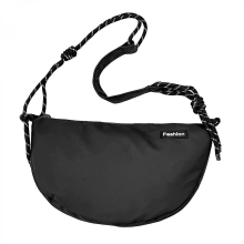 Women's and girls' dumpling bag coin purse crossbody bag, stylish for vacation, work, and beach, black.
