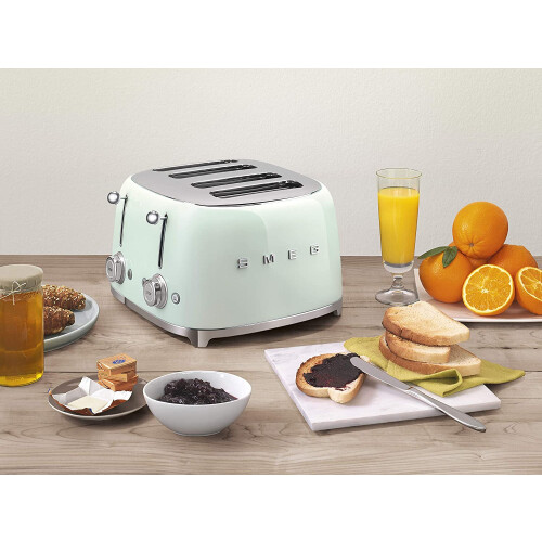 Smeg (Red) Smeg TSF03 Retro 4-Slice Toaster 1
