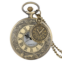 (P3489) Vintage Gear Quartz Pocket Watch with Roman Numeral Dial - Large Size Accessory