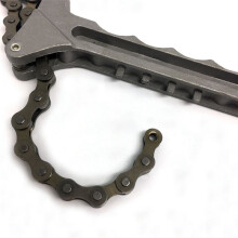 Automobile Engine Oil Filter Adjustable Chain Wrench for Key Oil Filter Removal and Installation Automobile Repair Tool