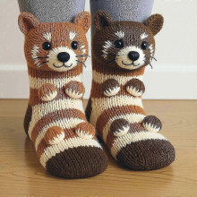 (D) Warm Winter Novelty Cartoon Animal Socks, Cat & Deer Socks as Christmas Gifts for Girls & Women