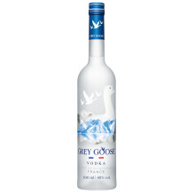 GREY GOOSE Premium French Vodka, 40% ABV, 70cl / 700ml, Made in France using natural ingredients