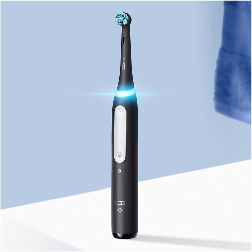 Oral-B Oral-B iO Series 4 mit Reiseetui Matt Black