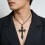 Collier à breloques en forme de cœur avec croix gothique 2