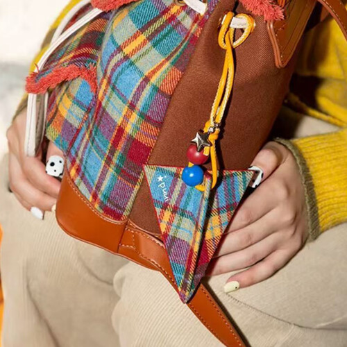 Porte-clés en cuir inspiré des avions élégants, accessoire 1