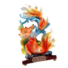 Handgefertigte Feng-Shui-Fischstatue aus Kunstharz bringt Glück