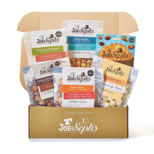 Joe & Sephs Movie Night In Box (1x500g) | Chocolate Bites and Gourmet Popcorn, 7 flavours, movie night snacks, gifts for men and women, air-popped, sw