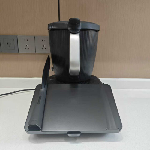 Antislip plastic beschermer voor het scherm van de keukenmachine 1