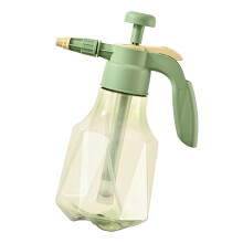 Plastic Watering Vessel With Tailored Stream Patterns For-Green
