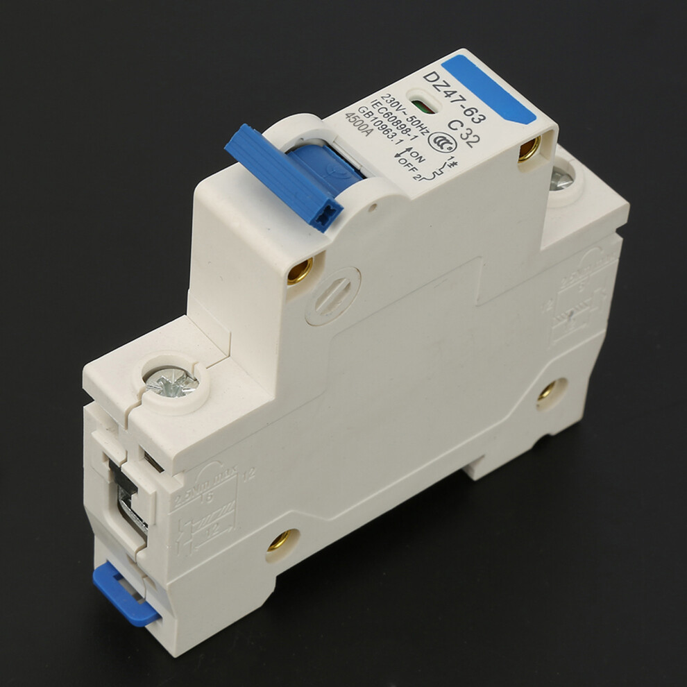 230Vac Dz47â63 1Pole Miniature Circuit Breaker 32A Metal Indoor Use 9411393782793