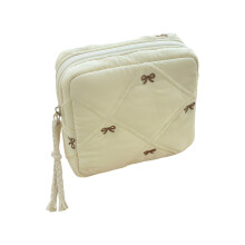 Vielseitige kleine gesteppte Handtasche für-beige1