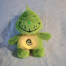 Pluche speelgoed, tekenfilmfiguren, dierenpoppen, slaaphulpmiddelen, ademhalingsoefeningen, randapparatuur, kinderspeelgoed