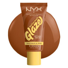 NYX Professional Makeup Buttermelt Glaze Tint, Base de maquillaje SPF30 hasta 12h de duración, Toffee Butta