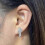 Pendientes únicos para mujer. Incluye un par. 4