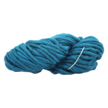 Handgefertigtes Wollgarn für Winteraccessoires und modische-03