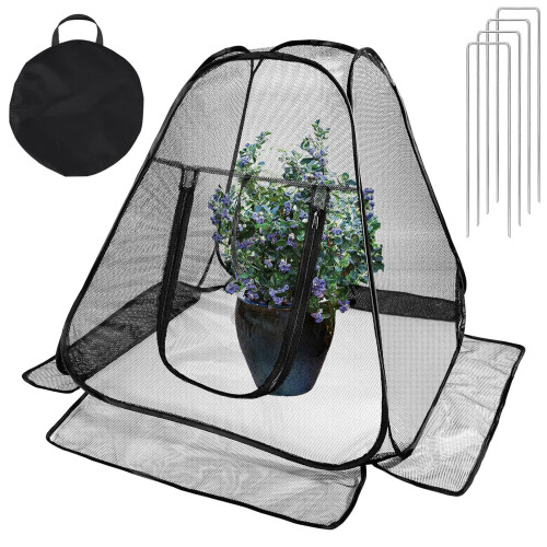 La couverture respirante extensible protège les tomates de la