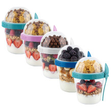 EYNEL 4 Pack 17 oz Small Breakfast On The Go Yogurt Parfait Cups, Reusable Plastic Containers with Lids and Spoons, Perfect Jars for Overnight Oats