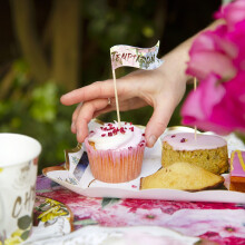 Talking Tables Pack of 24 Floral Party Food Labels, Truly Scrumptious Canape Flags for Buffet, Appetizers, Cheese, Fruit, Cocktail Sticks,