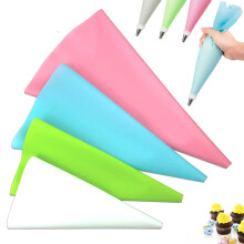 Joyeee 4 Pcs Frosting Piping Bags, Large Piping Bags Reusable, Medium Silicone Piping Bags, Small Mini Piping Bag for Cakes Cupcake Cookies Decorating