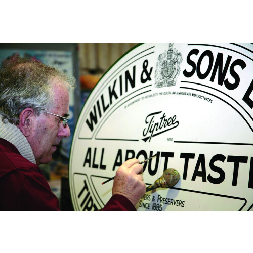 Tiptree Strawberry with Champagne Conserve, 340 g 2