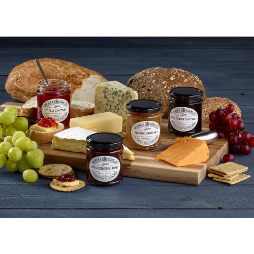 Tiptree Hot Gooseberry Chutney 230g 2