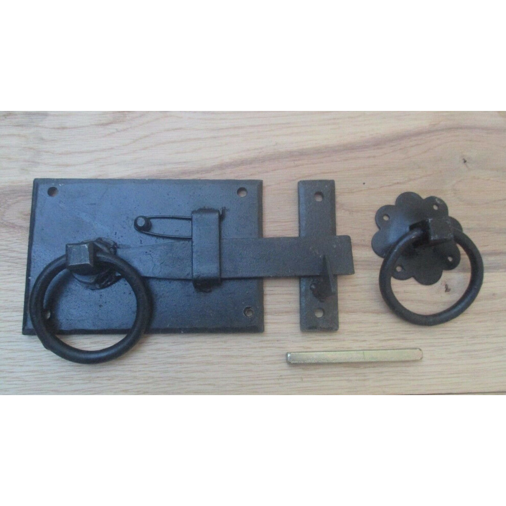 Hand-Forged Cottage Door Latch Black Right Handed By Ironmongery World 5057067952518