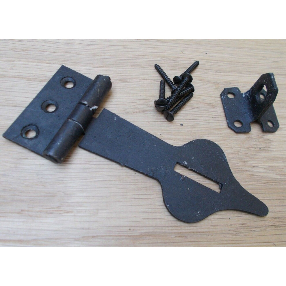 Hasp And Staple Spear Head Black By Ironmongery World 5057067955090