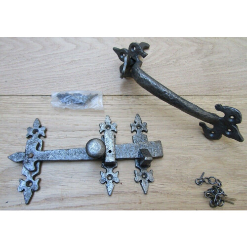 Suffolk Latch 9" Fleur De Lys Antique Iron by Ironmongery World
