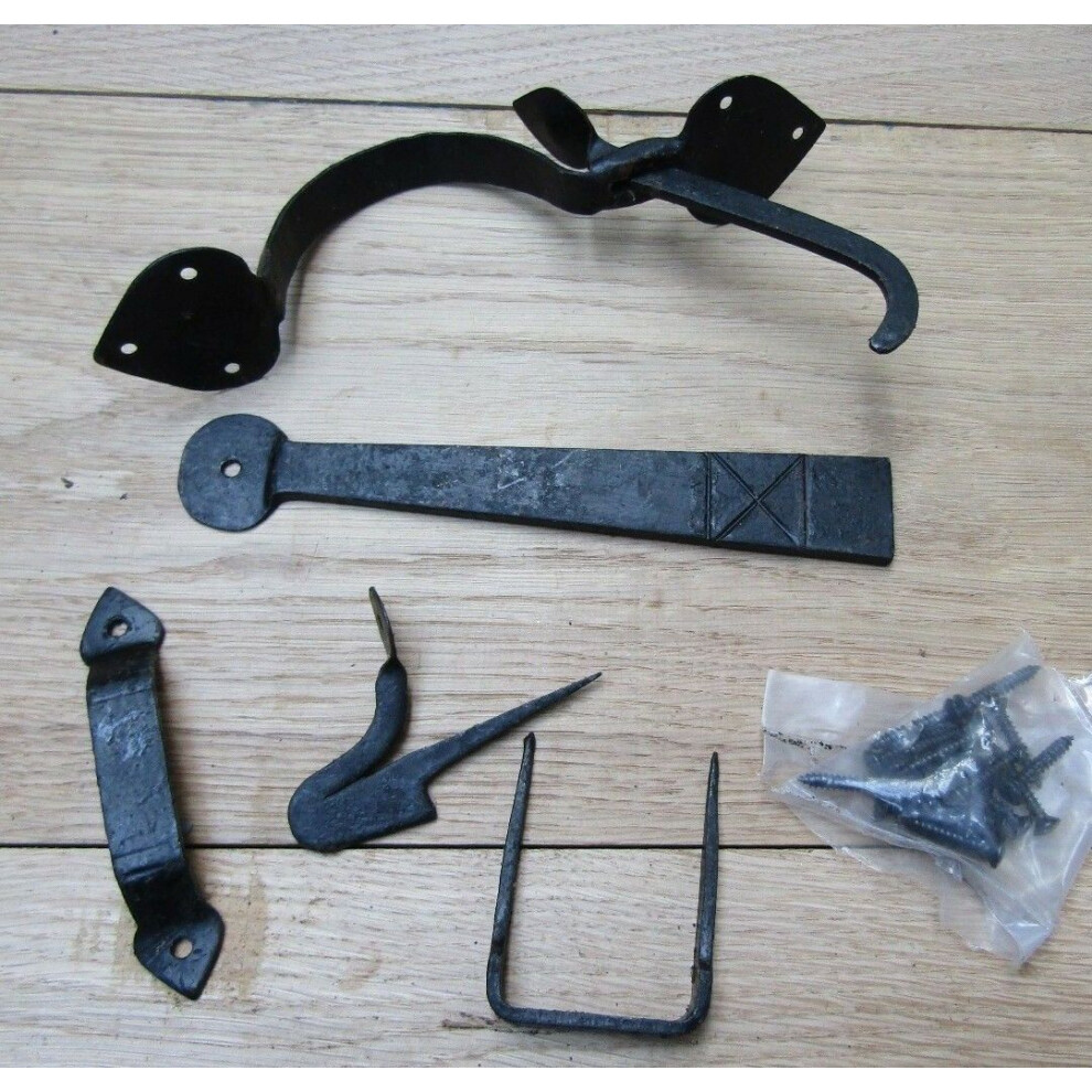 Suffolk Latch Spear Hand Forged Black Wax By Ironmongery World 5057067900397