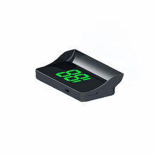 Nový HUD Head-Up displej s GPS rychloměrem, km/h/mph, nejprodávanější model s duálním USB zapalovačem cigaret.
