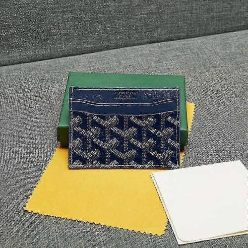 Elegant small leather card holder – stylish 1