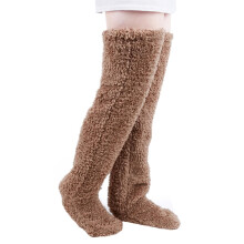 Meias compridas felpudas até o joelho, estilo pantufa, para aquecer as pernas, ideais para dormir em casa no inverno, na cor marrom.