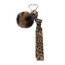 Pendentif porte-clés en peluche au design léopard-boule de poils